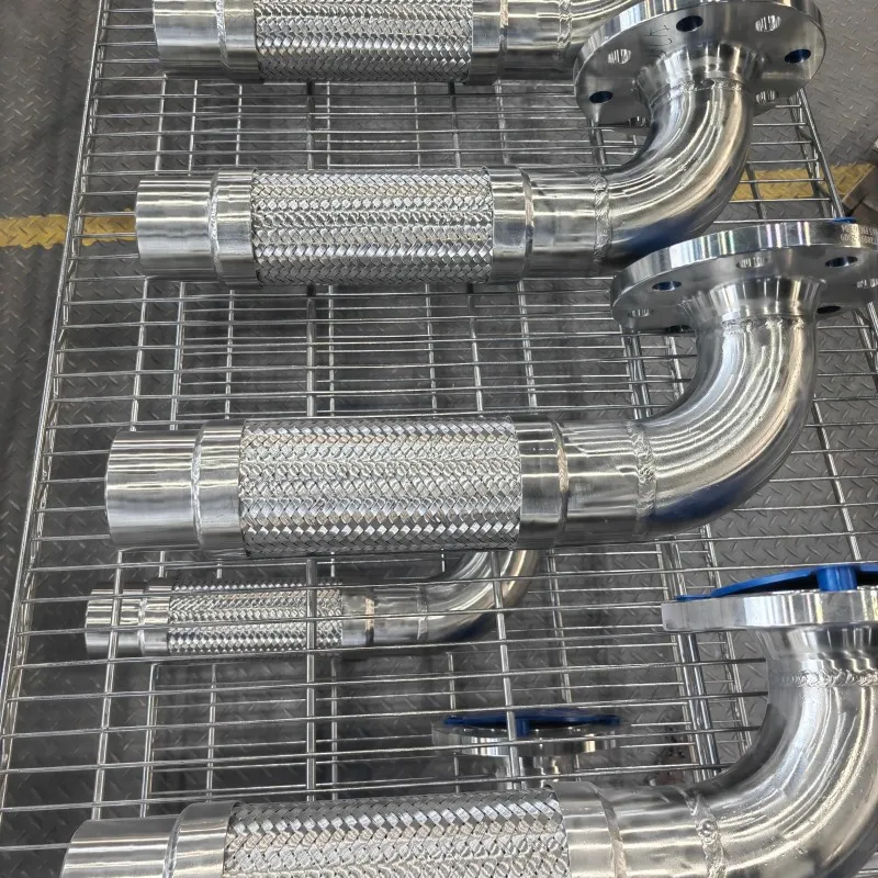 Металлические гибкие шланги с патрубковым соединением (2)