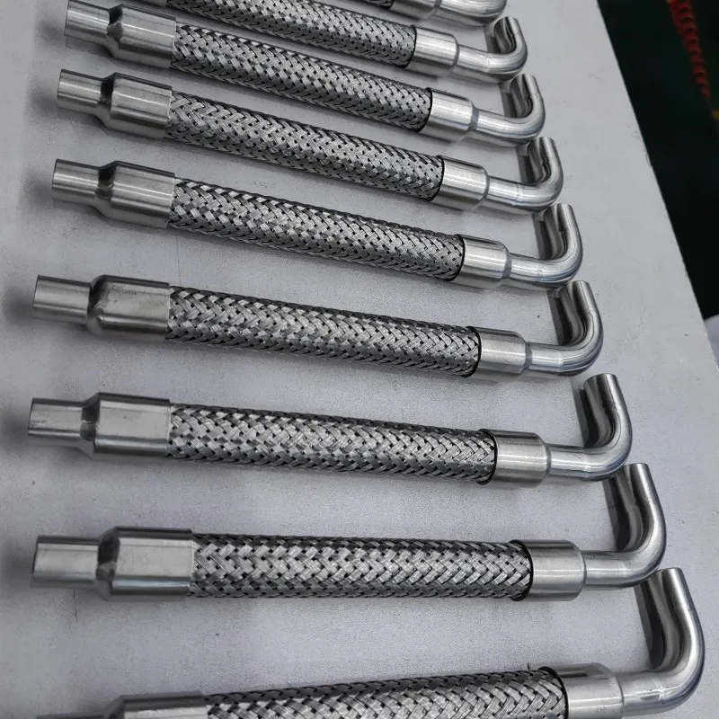 Металлические гибкие шланги с патрубковым соединением (4)