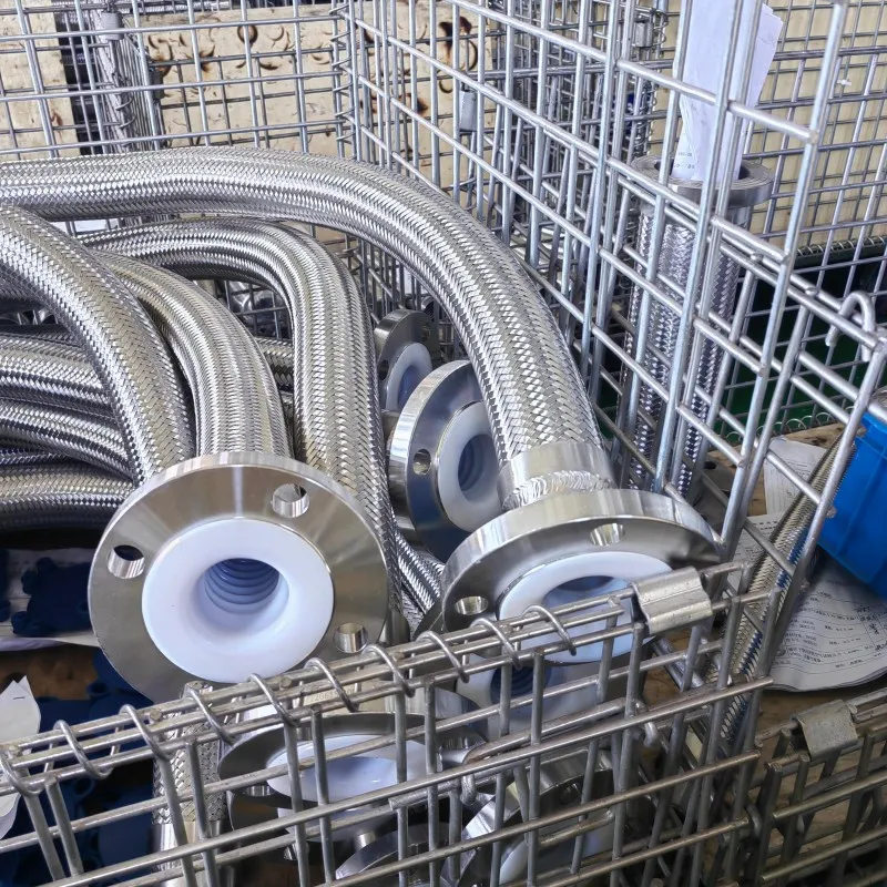 Металлические гибкие шланги с футеровкой из фторопласта (3)