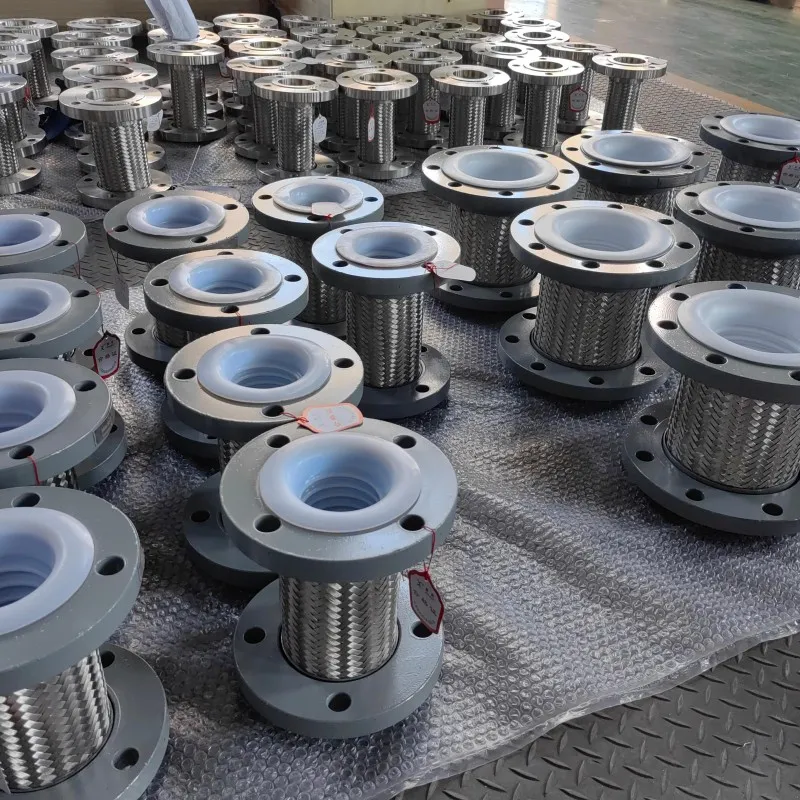 Металлические гибкие шланги с футеровкой из фторопласта (4)